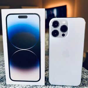 iPhone 14 Pro Max UNLOCKED Silver